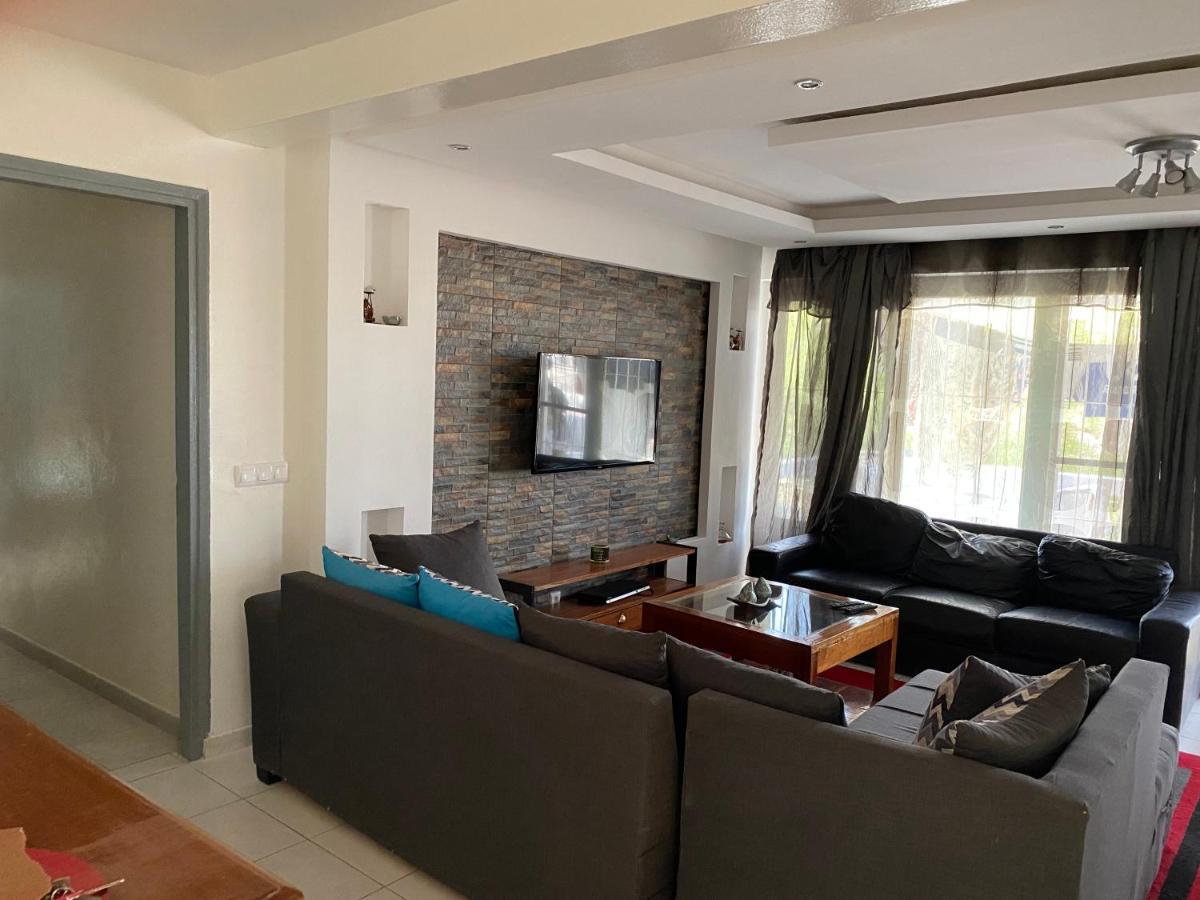Appartement à Mermoz, nettoyage journalier gratuit Dakar Extérieur photo